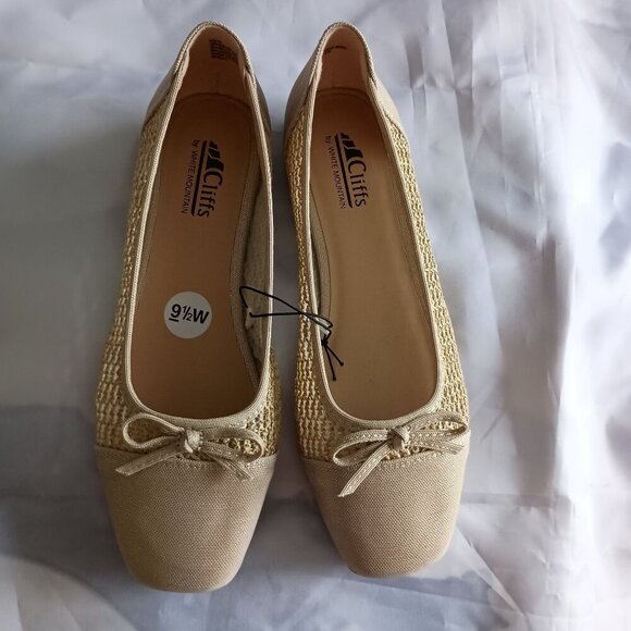 Cliffs by White Mountain Bodhi Ballet Flats 9.5 Wide Natural Metallic NWOB - Picture 7 of 10